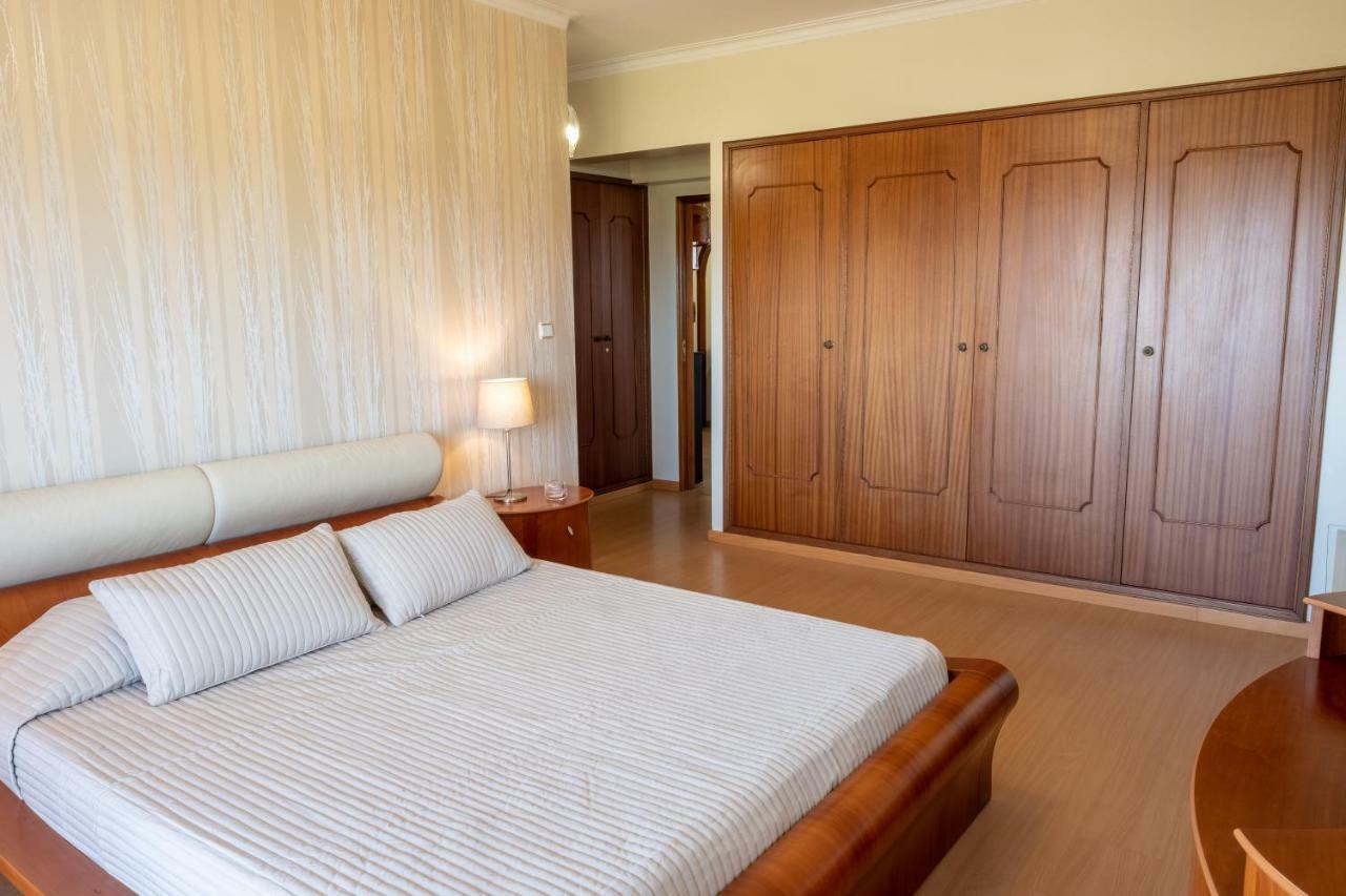Window To The Sea Apartment Oeiras Luaran gambar