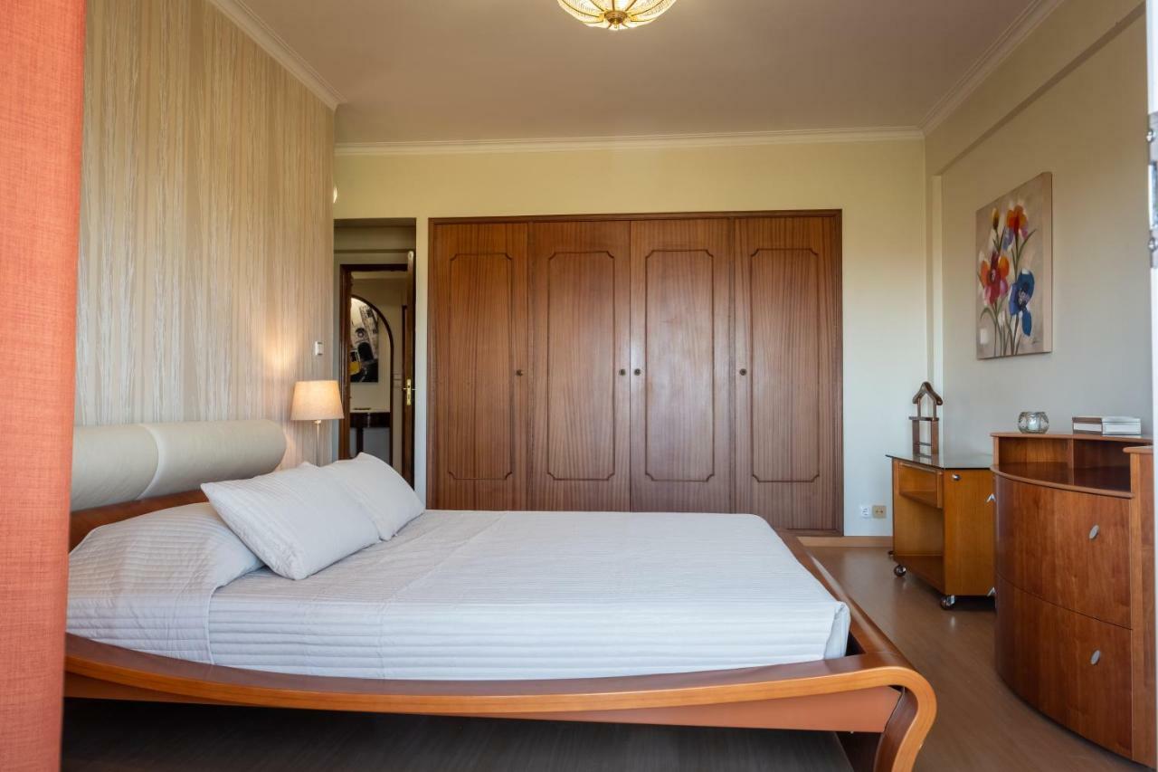 Window To The Sea Apartment Oeiras Luaran gambar