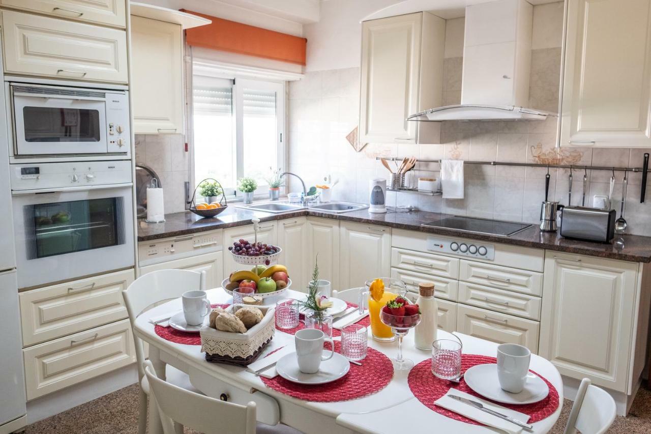 Window To The Sea Apartment Oeiras Luaran gambar