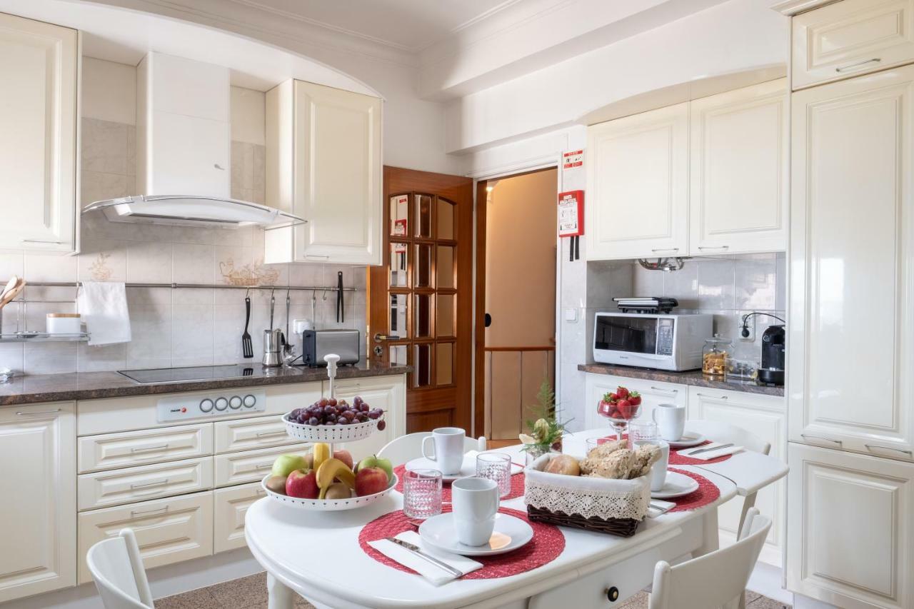 Window To The Sea Apartment Oeiras Luaran gambar
